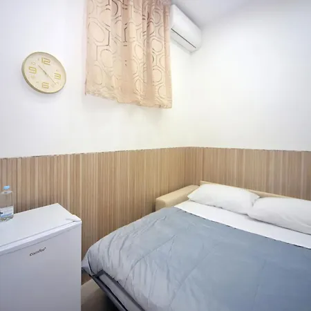 Napoli-new With 2 Bathrooms 3*
