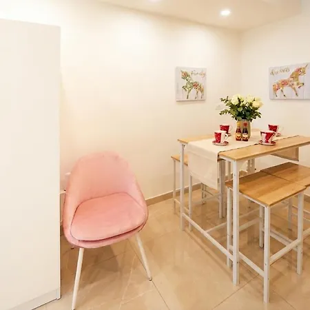 Napoli-new With 2 Bathrooms Guest house Naples